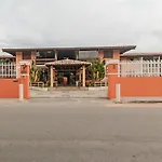 Apart-Hotel A 400M Da Praia De Taperapuan